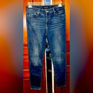 Women’s Lucky Brand Denim Jeans. Size 10/30.